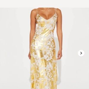 Fashion Nova Gold and White V-Neck Dress